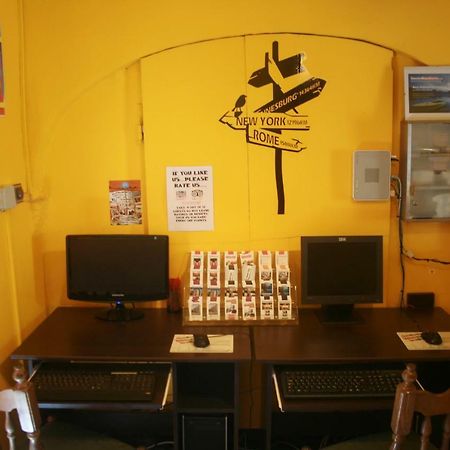 The Mellow Monkey Hostel Zára Kültér fotó